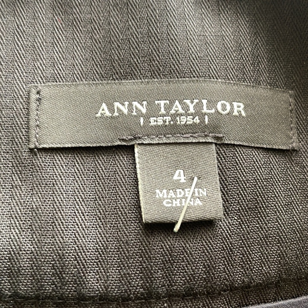 Ann Taylor Navy Blue Size 4 Trousers - Picture 7 of 8